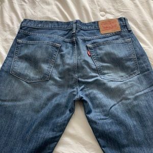 Men’s Levi’s jeans